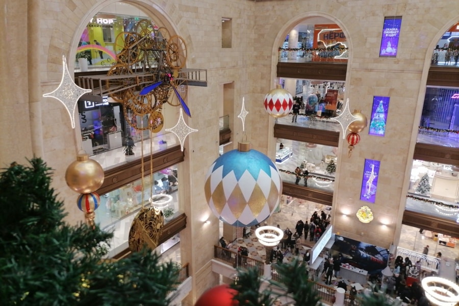 New Year's excursion. Children's World. Walk with a private guide. Excursion into the history of winter holidays