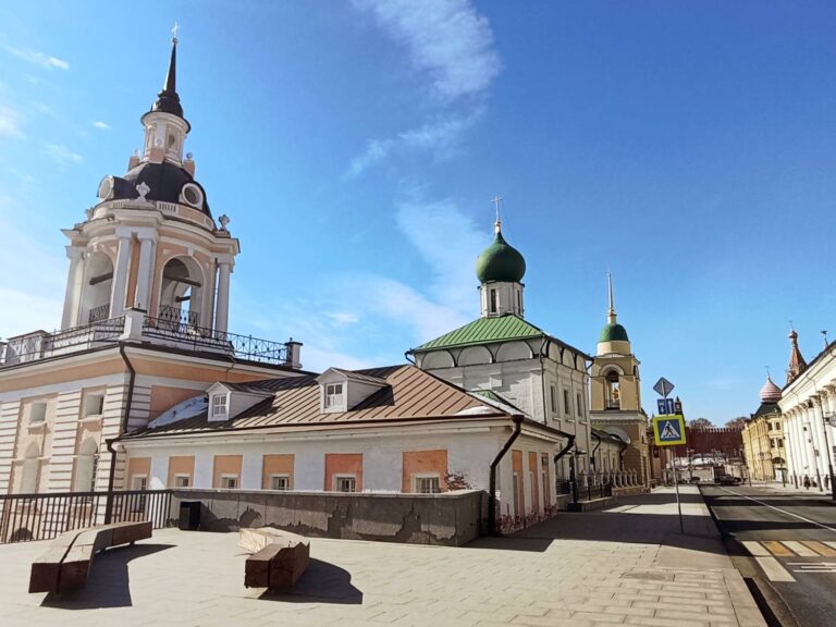 Individual excursion. Varvarka. Walk around the Kremlin