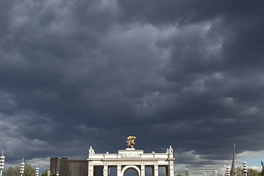 Arch of the main entrance to VDNKh. Individual excursion around Moscow