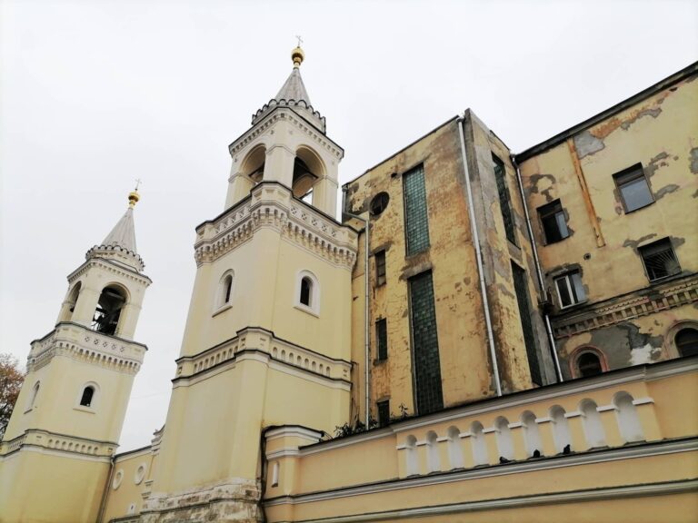 Individual excursion in Kitay-gorod. Ivanovsky Monastery
