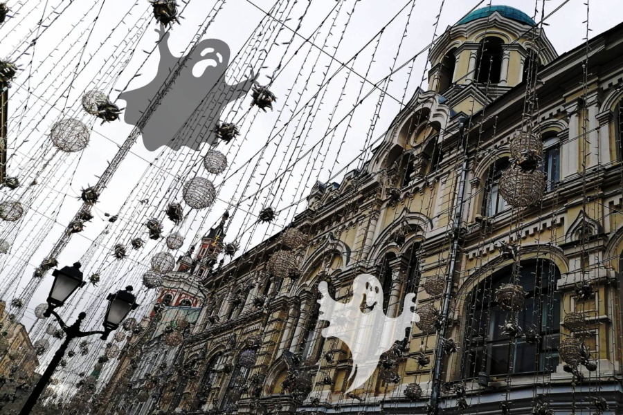 Nikolskaya Street on a mystical tour of Moscow