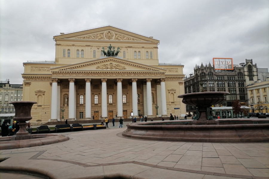Bolshoi Theatre on the route of an individual excursion on the history of theatres in Moscow