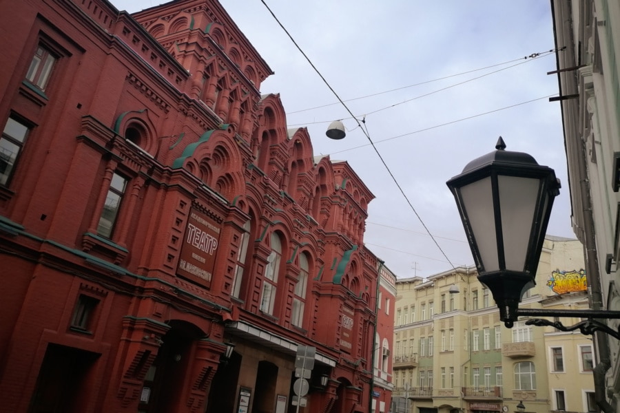 Mayakovsky Theatre. Professional theatre expert guide talks about the history of Moscow theatres