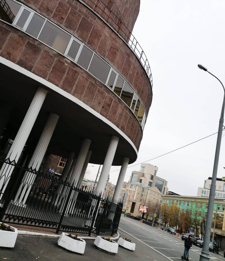 中央联盟大楼。莫斯科建筑风格导览之旅中的一座构成主义建筑。