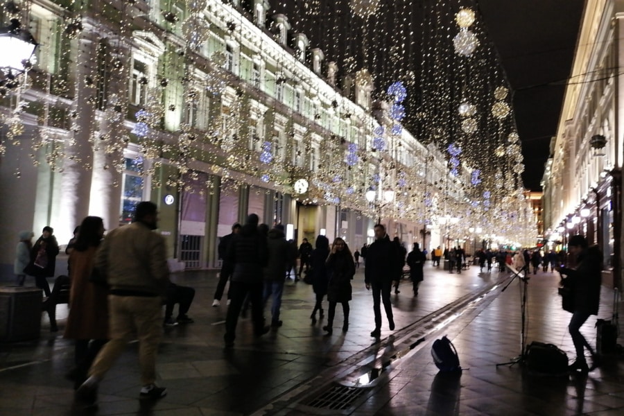 Nikolskaya Street. Moscow drinking. Excursion with visiting bars. Individual guide