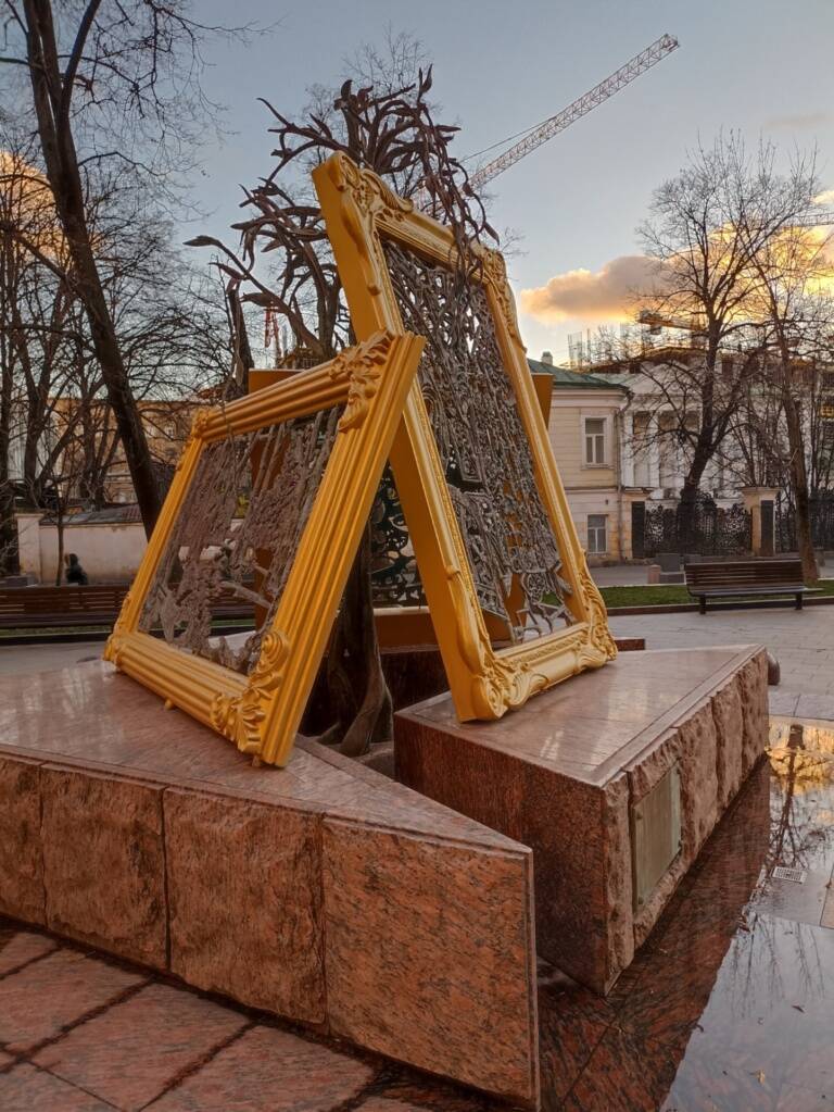 Фонтан 'Вдохновение'. Прогулка с гидом по Замоскворечью. Фонтан "Вдохновение". Экскурсия по Замоскворечью. Частный гид