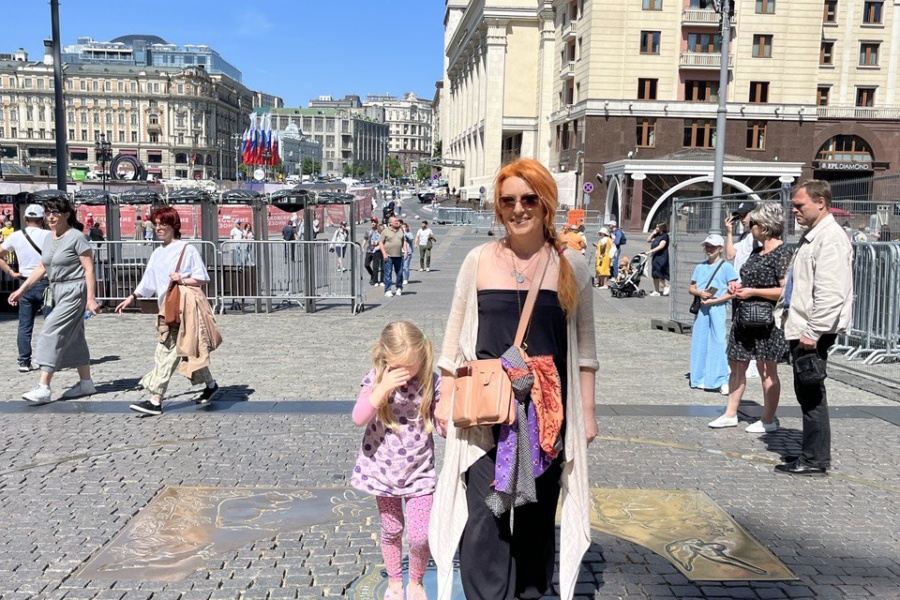 Нулевой километр на Манежной площади, экскурсия с частным гидом на немецком