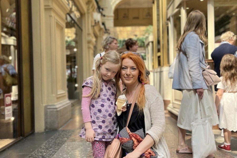 Немецкая семья на экскурсии по ГУМу. фото гида