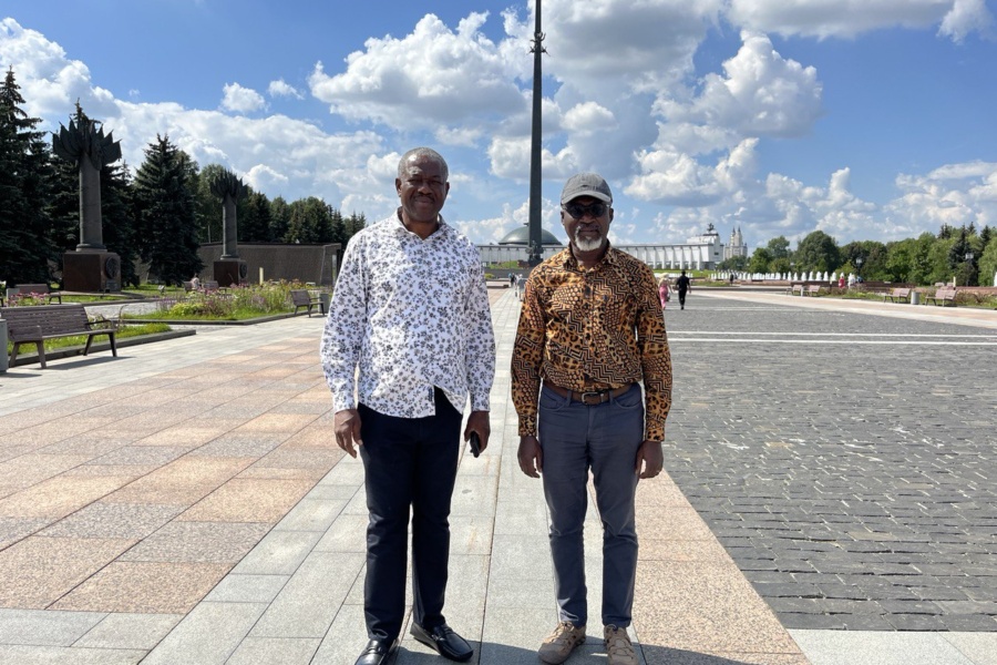 Экскурсия для иностранцев Поклонной горе