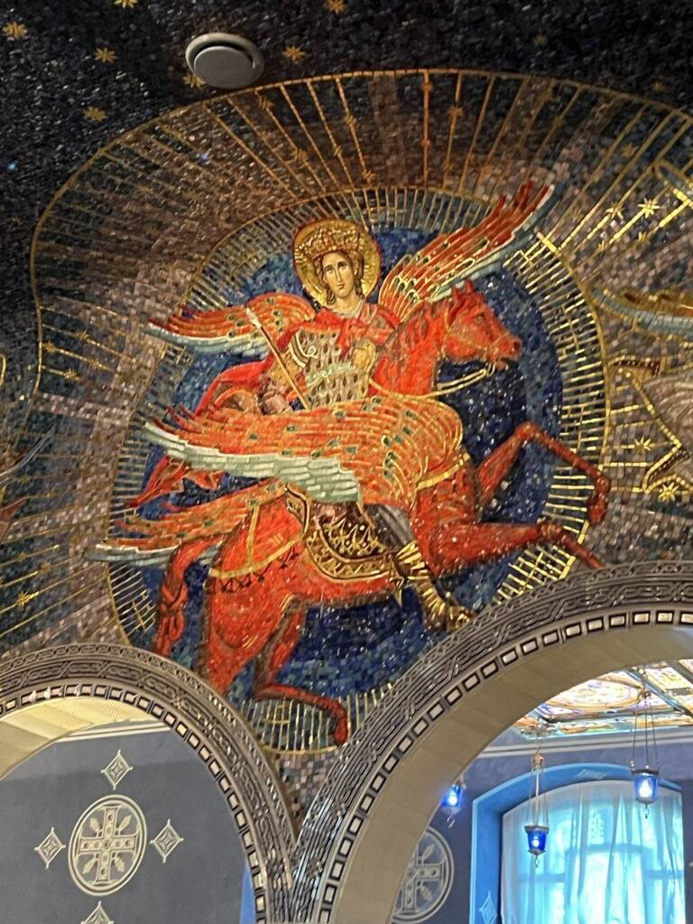 俄罗斯武装力量神庙。外国人旅游线路。