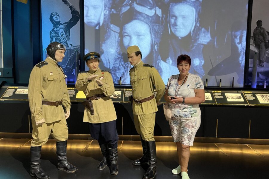 Семейная экскурсия в музейно-храмовый комплекс ВС РФ