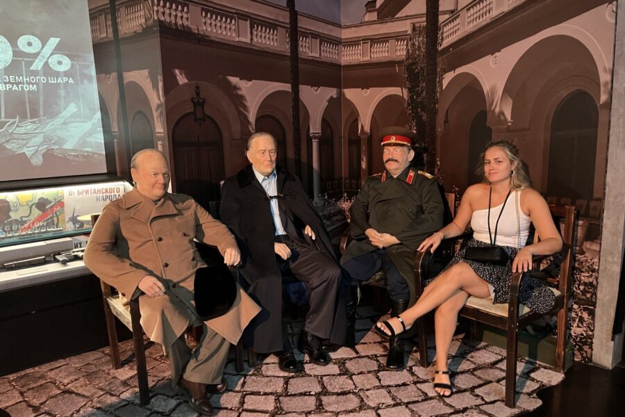 Немецкая семья посетила музей ВС РФ