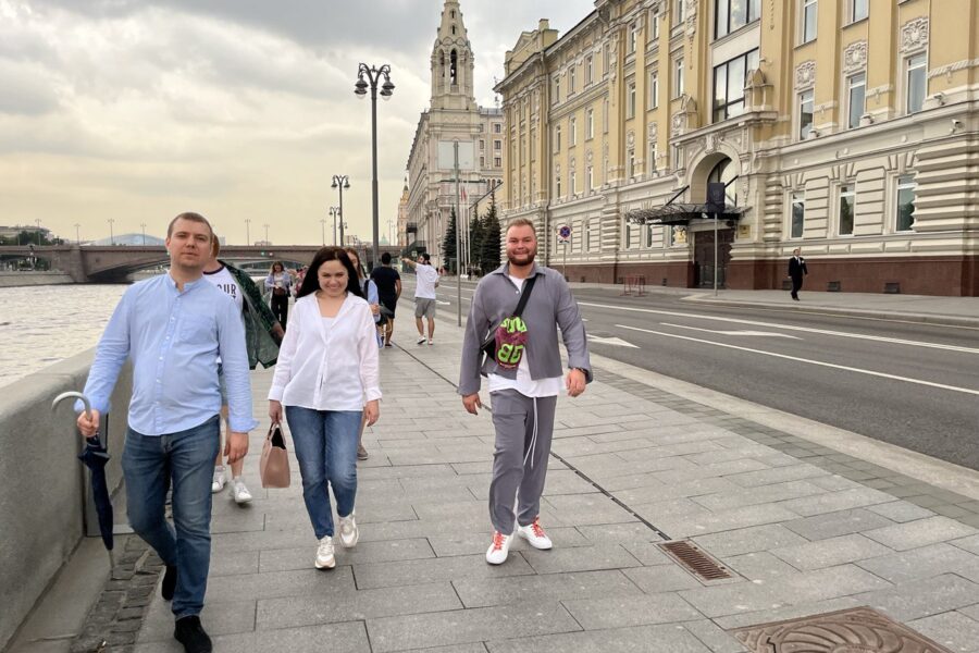 Прогулка с частным гидом по Софийской набережной. Индивидуальная корпоративная экскурсия.