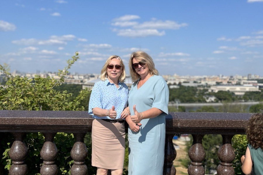 Экскурсия для семьи на свадьбу. Воробьёвы горы