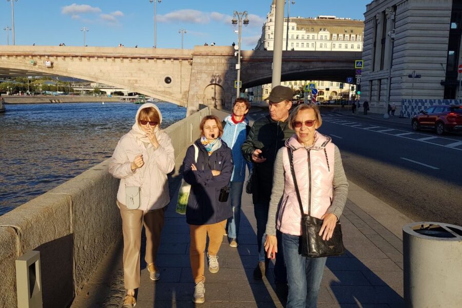 Экскурсия «Деловые люди» о купцах Москвы. Софийская набережная Экскурсия «Деловые люди» о столичных купцах. Софийская набережная