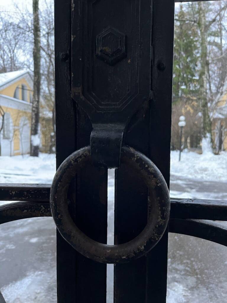 Fragment of the gate at the Lefortovo Palace