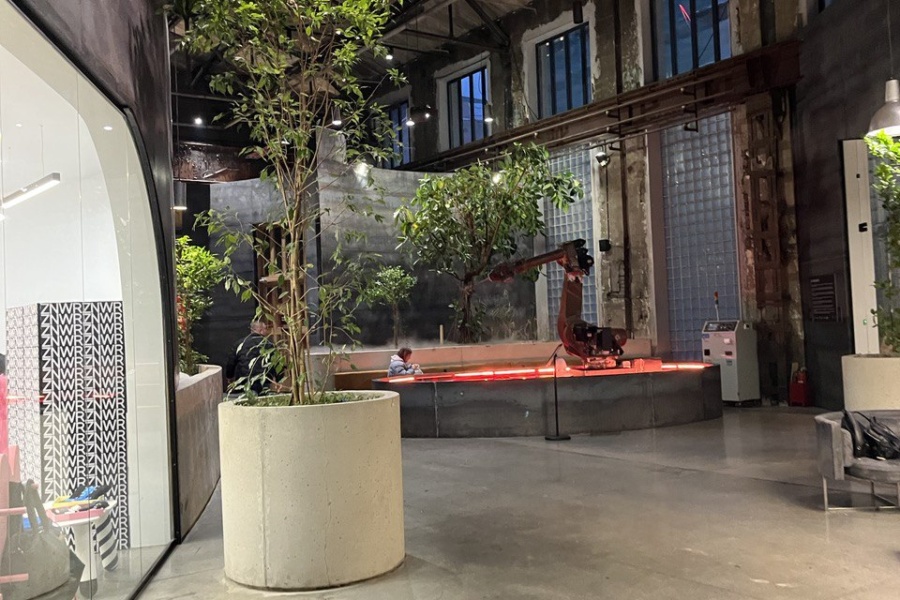 "Суперметалл", Технический переулок