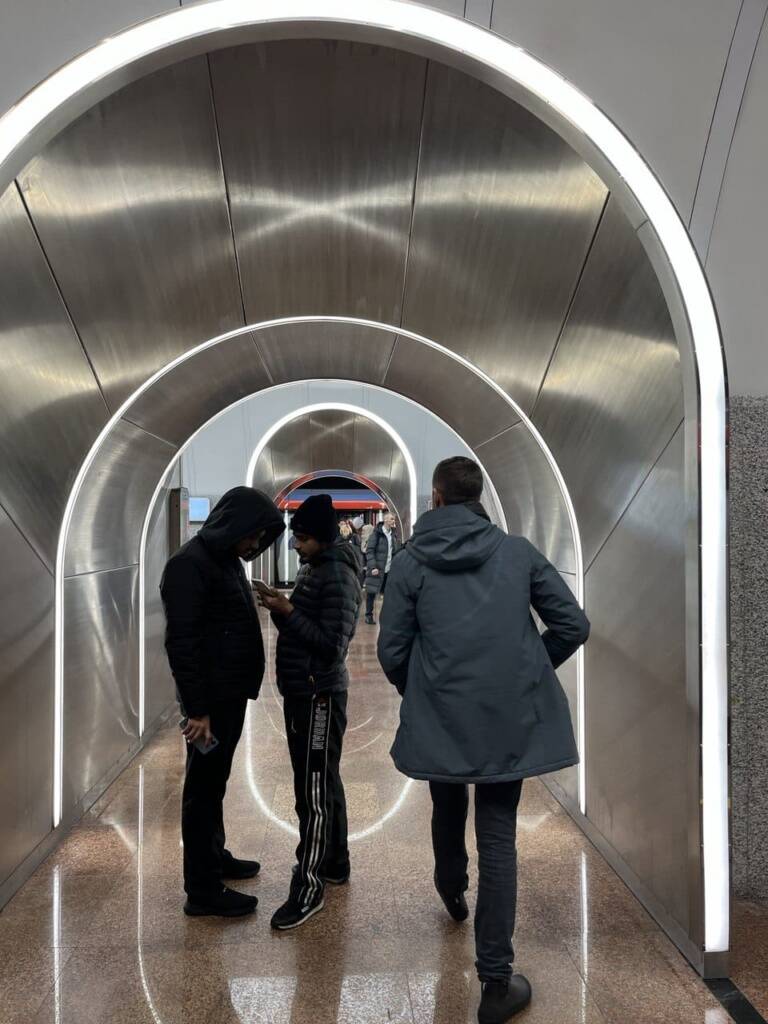 Прогулка по современным станциям московского метро