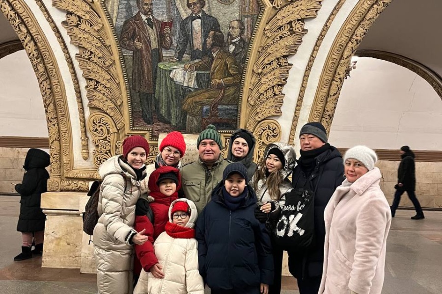 Экскурсия по станциям. Московский метрополитен