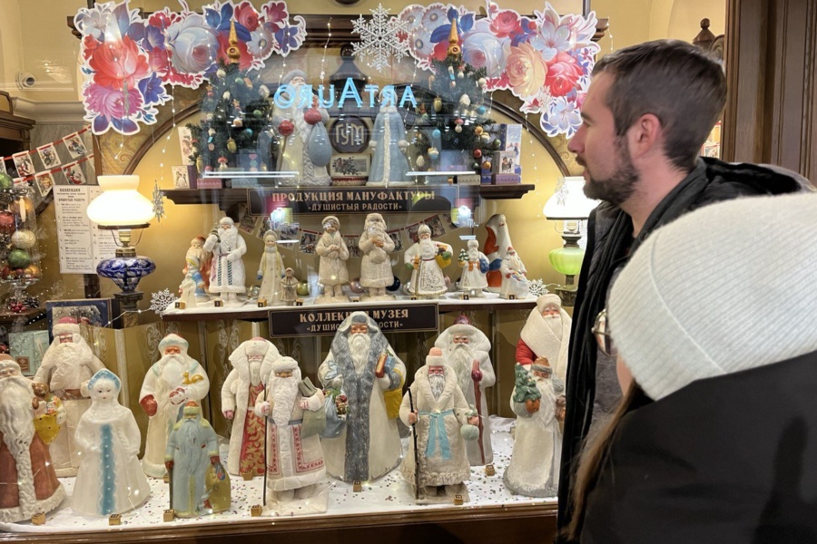 Рождественские сувениры в ГУМе