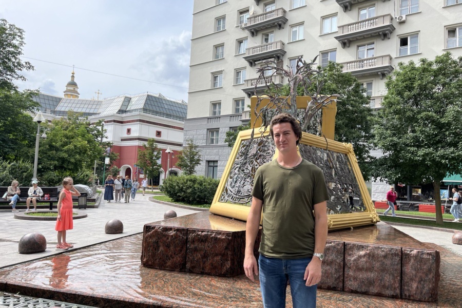 Француз из Италии гуляет по столице