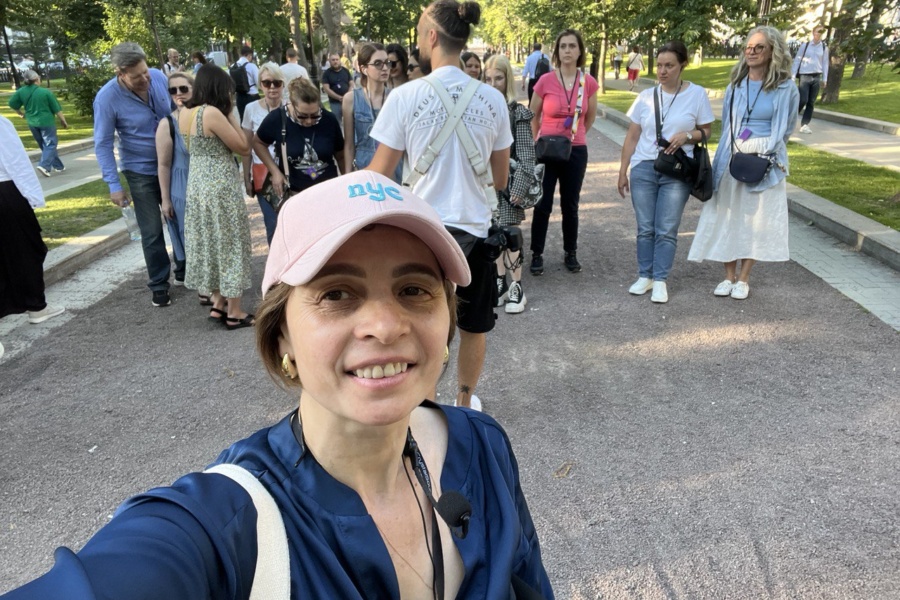 Селфи гида Елены Гид Елена на селфи