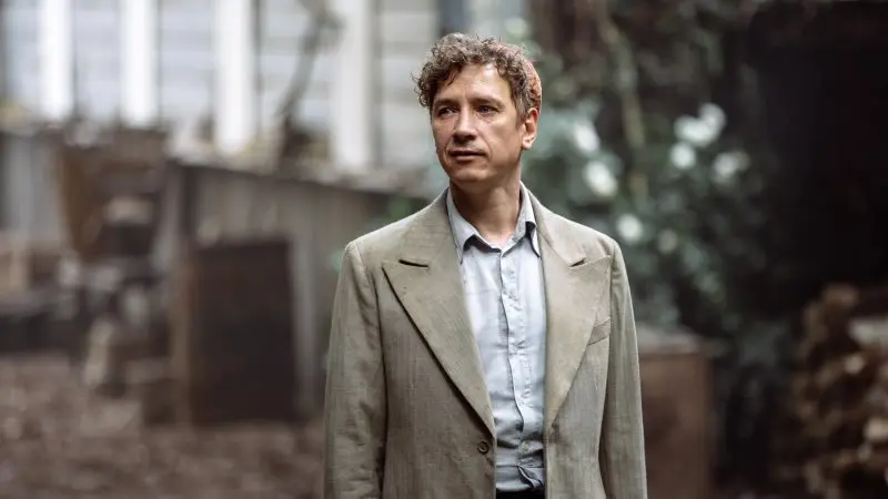 Алоизий Могарыч в фильме "Мастер и Маргарита" 2024 года Александр Яценко в роли Алоизия Могарыча в фильме "Мастер и Маргарита", 2024 года