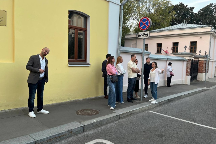 Крапивенский переулок. Корпоративная экскурсия для клиники