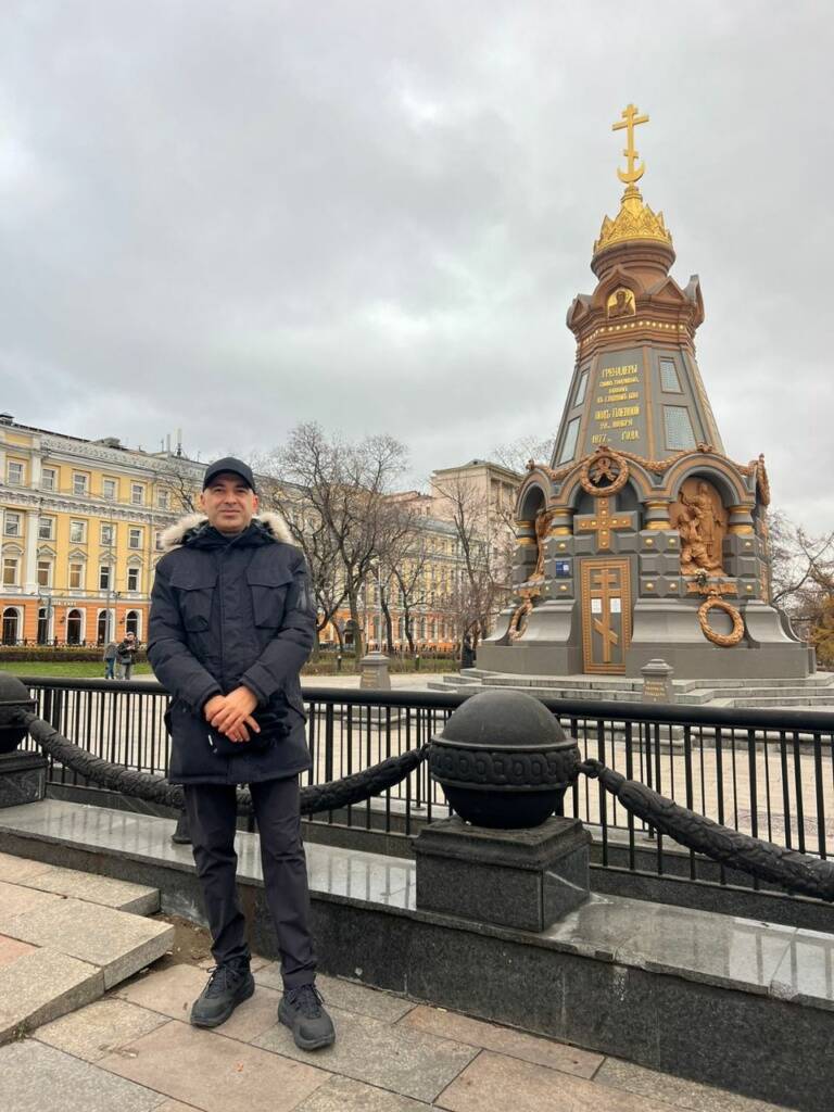Chapel-monument to the heroes of Plevna. Moscow tour in English.