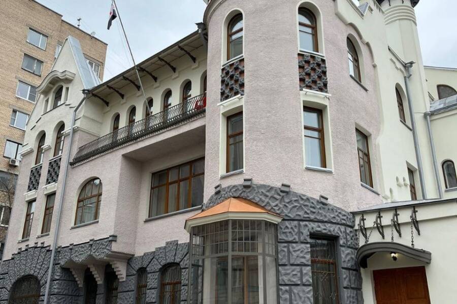 Доходный дом Лоськова, необычный, потому что в Москве очень редко встречается северный модерн, архитектор А. У. Зеленко. Экскурсия о модерне.