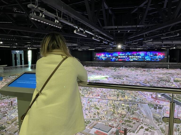 Макет Москвы на ВДНХ. Индивидуальная экскурсия на английском языке