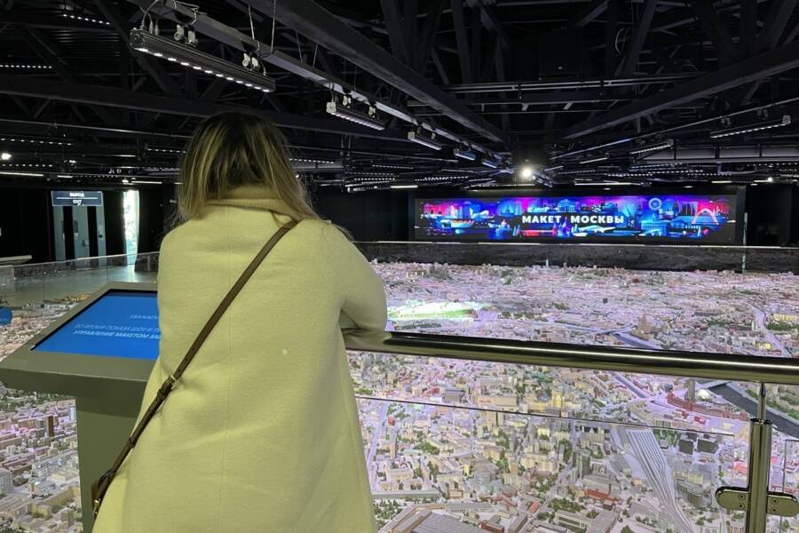 Макет Москвы на ВДНХ. Индивидуальная экскурсия на английском языке