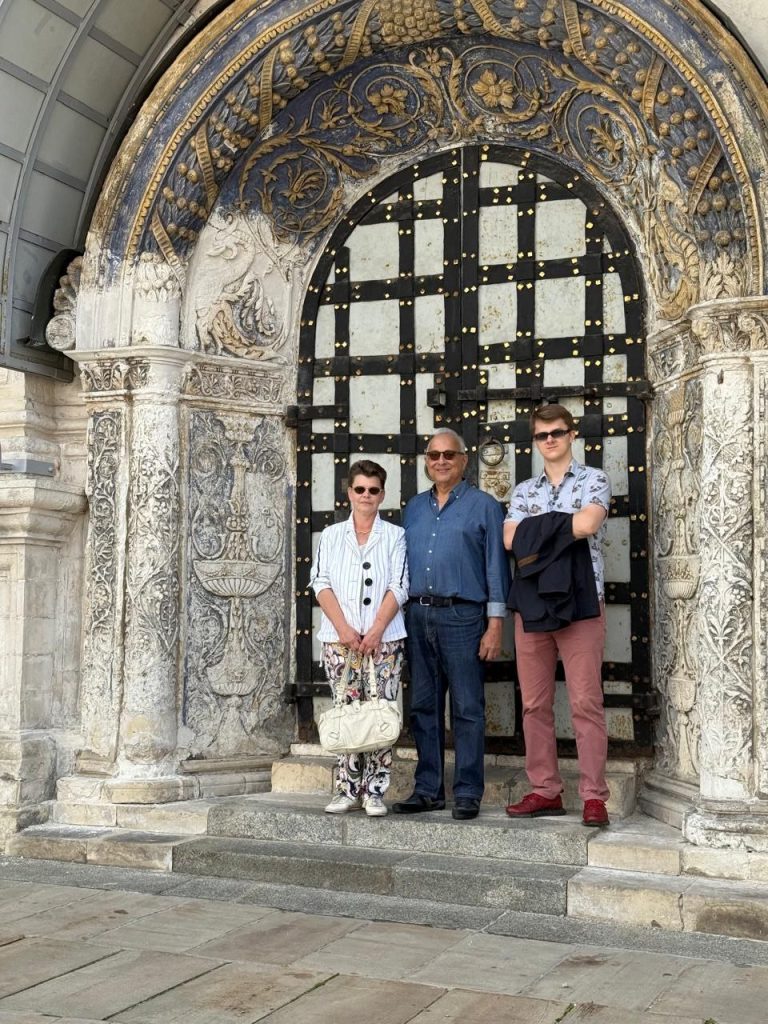 Northern entrance to the Kremlin's Archangel Cathedral. Moscow tour for guests from Pakistan