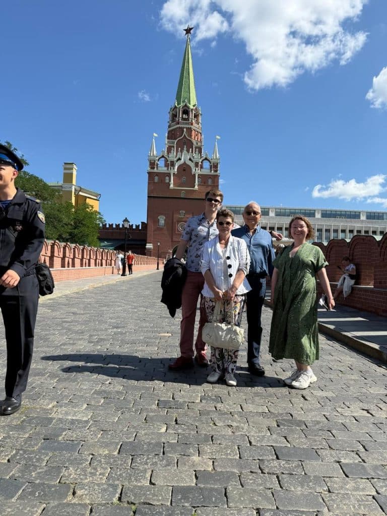 Троицкая башня Кремля. Экскурсия по Москве