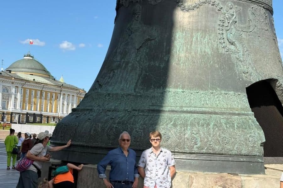 Царь-колокол. Экскурсия по Кремлю для иностранцев