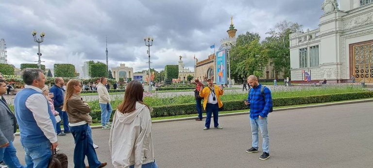 Индивидуальная экскурсия по ВДНХ (ВВЦ)