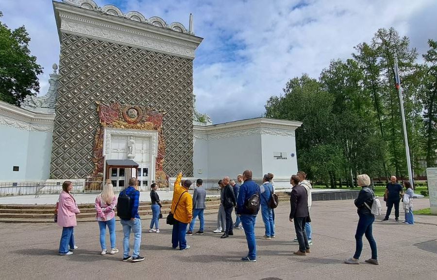 Экскурсия по территории ВДНХ Прогулка по ВДНХ