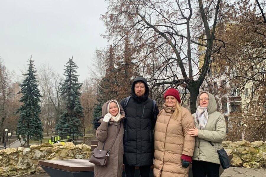 Групповая прогулка с гидом по Басманному району для сотрудников SFT group. Корпоративная экскурсия по Басманному району для SFT group.