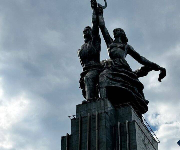 Легендарный монумент "Рабочий и Колхозница". Экскурсия по Москве