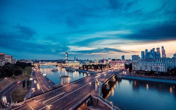 Самые необычные экскурсии в Москве: бункеры, темнота и вода