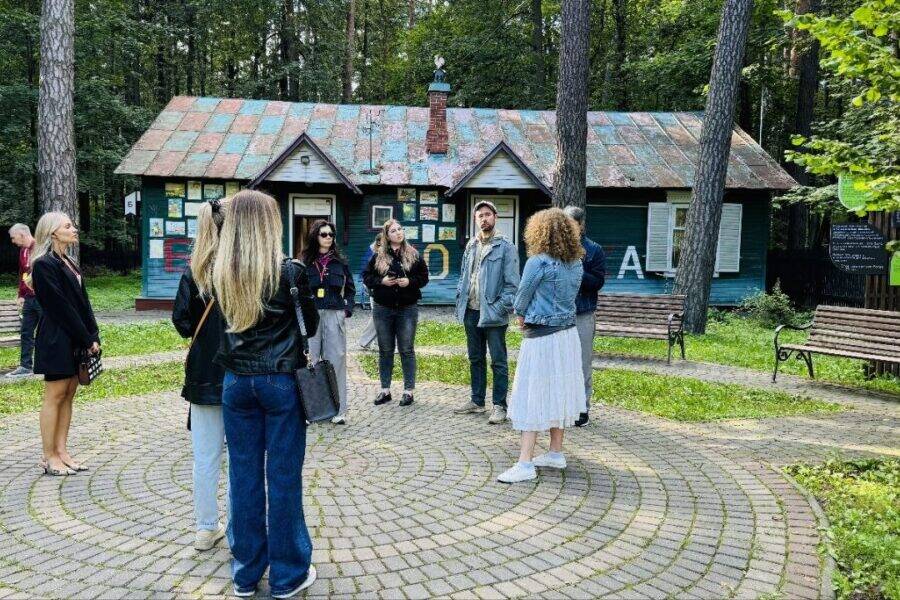 Прогулка с гидом по Переделкино вместе с Антоном Экскурсия по Переделкино с Антоном
