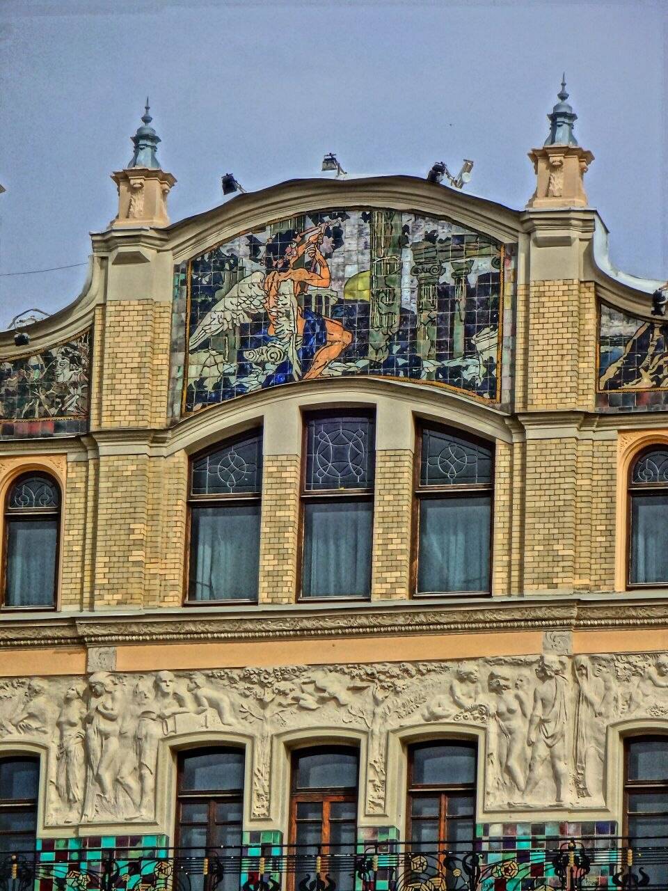 Фасад гостиницы Метрополь в стиле модерн