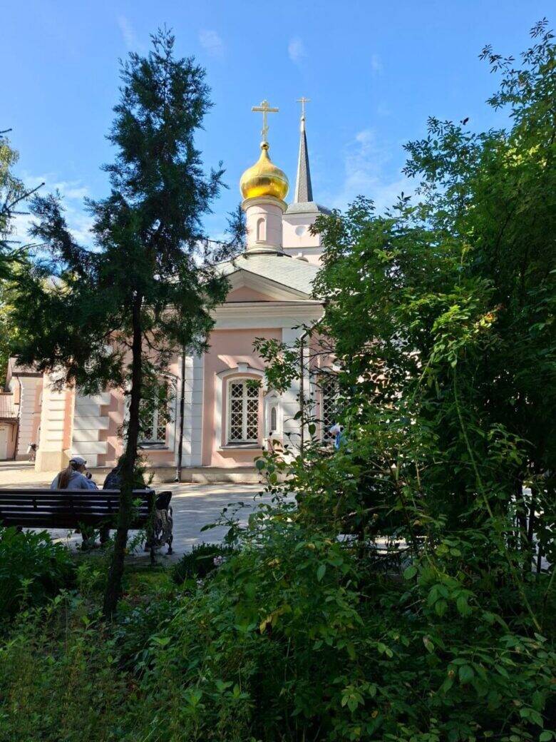 Храм Покрова Пресвятой Богородицы в Покровском-Стрешневе