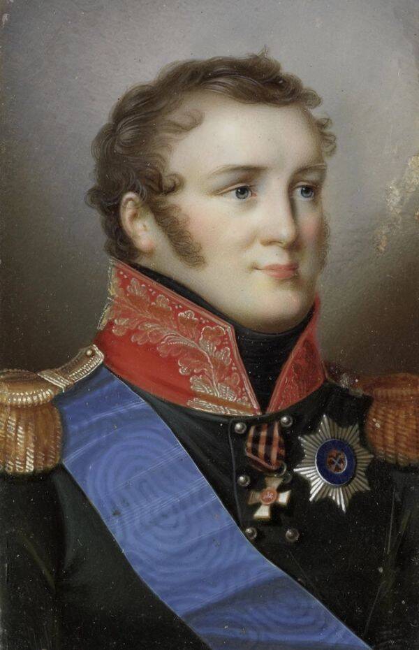 Bust portrait of Alexander I in a military uniform with a red collar, blue sash and order star.
